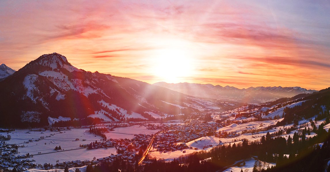 Bergpanorama am Oberjoch in Bad Hindelang – eins der besten Skigebiete Deutschlands