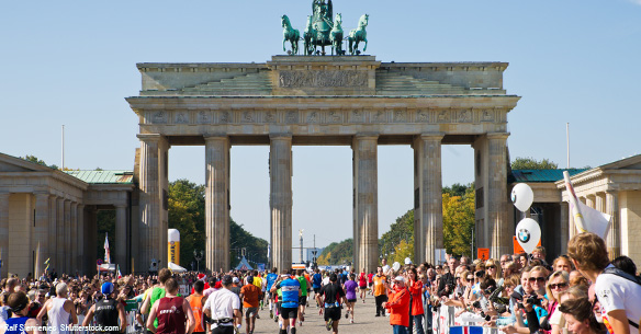 Beim Berlin-Marathon geht es vorbei an den berühmtesten Sehenswürdigkeiten der Hauptstadt