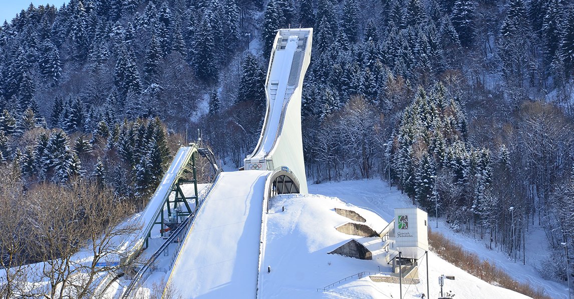 Olympia Skisprungschanze in Garmisch-Partenkirchen - einem der besten Skigebiete