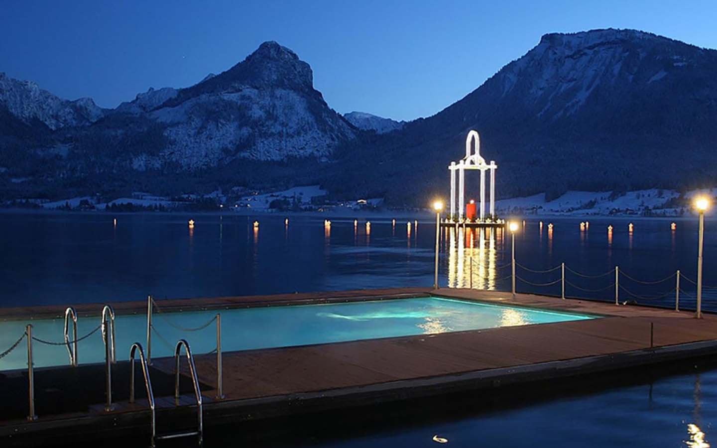 Romantik Hotel im Weissen Rössl am Wolfgangsee, schwimmendes Schwimmbad