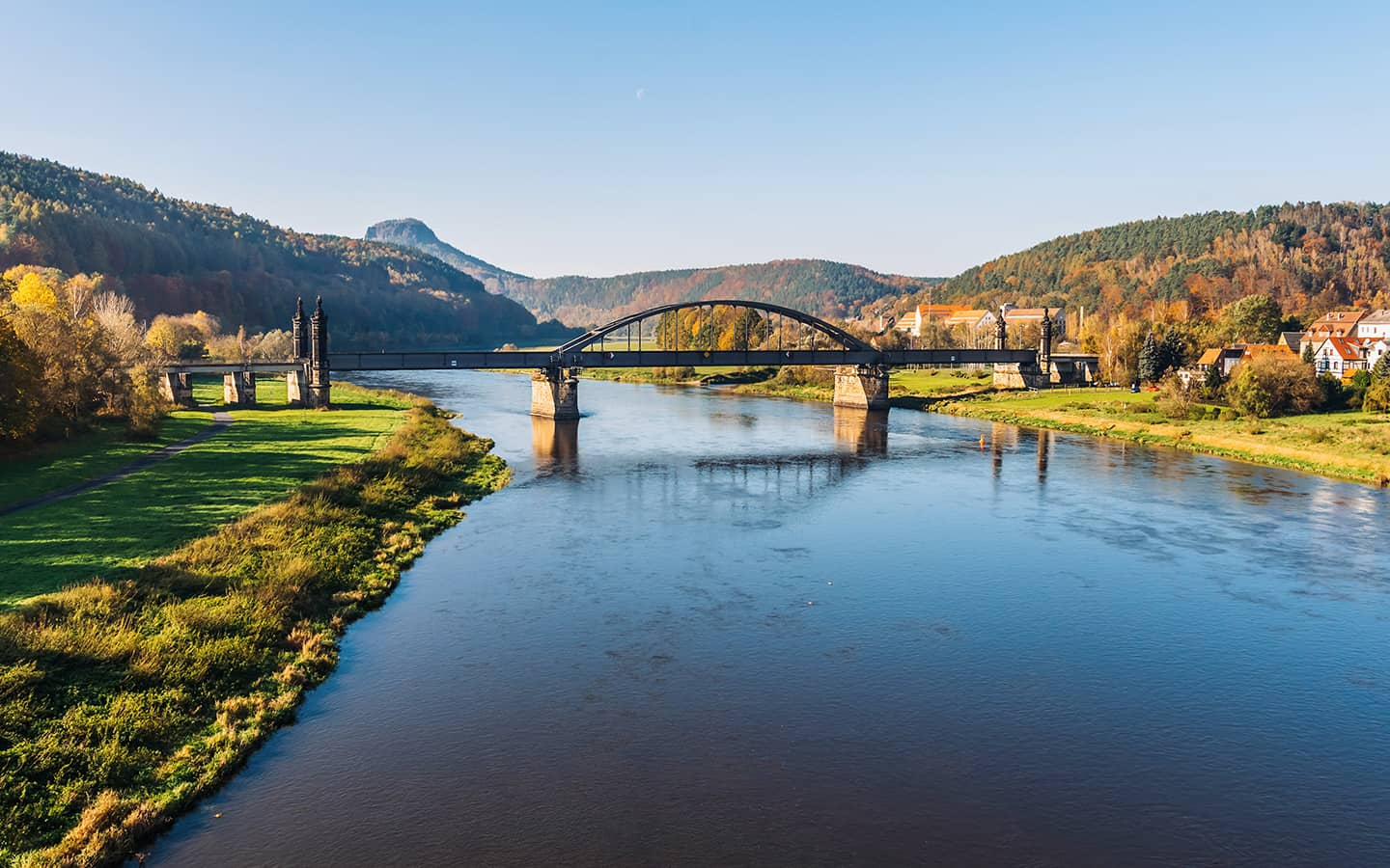 Bad Schandau an der Elbe, Aussicht auf die Carolabrücke