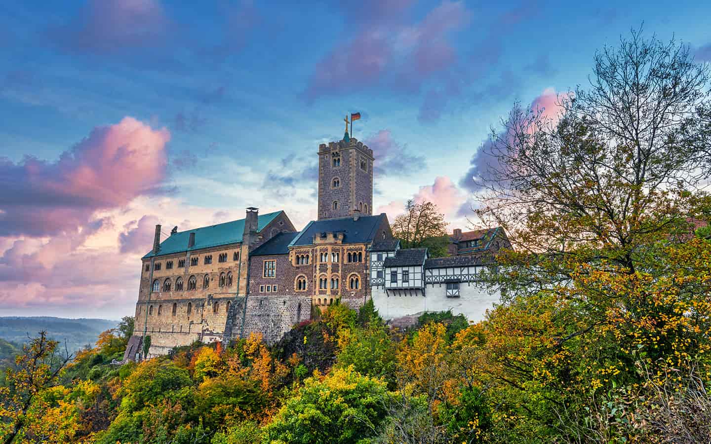 Panoramablick auf Wartburg Schloss im Thüringer Wald bei Eisenach, Thüringen