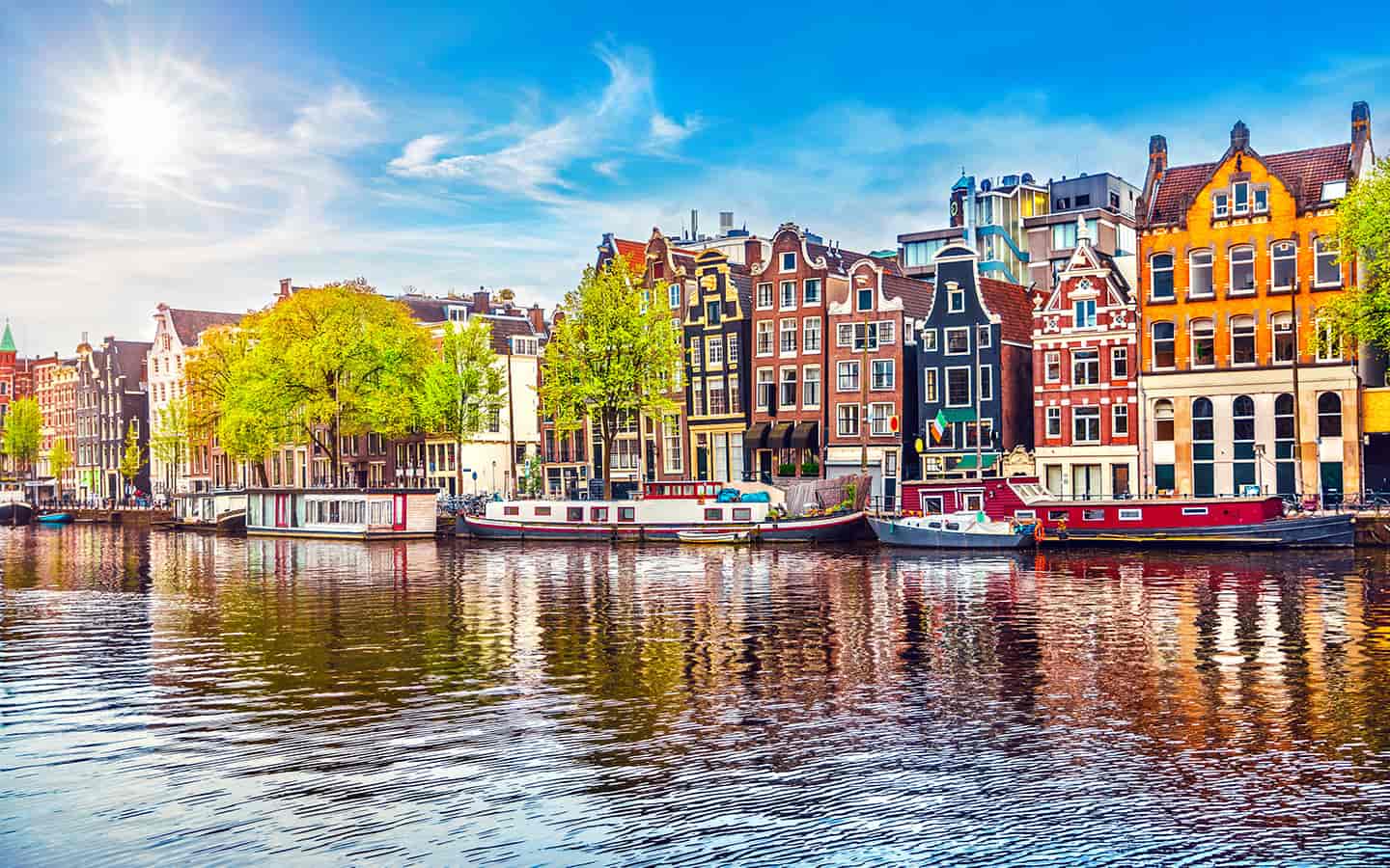 Amsterdam Niederländische Tanzhäuser über dem Fluss Amstel 