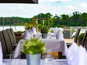 Zeit für Besinnlichkeit: Weihnachten 3 Tage 2 - Bernstein Acamed Resort, Nienburg (Saale)